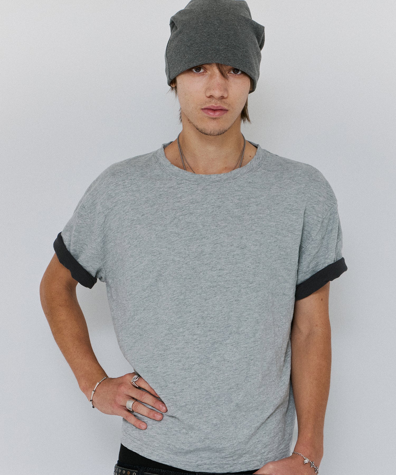 TEXTURED LAYERED TEE [GRAY]