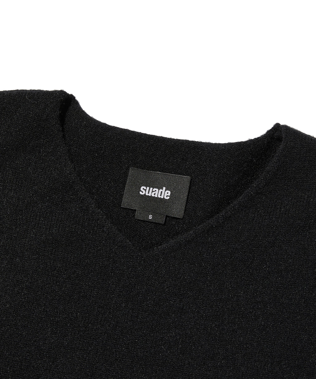 V NECK ROLLED KNIT [BLACK]