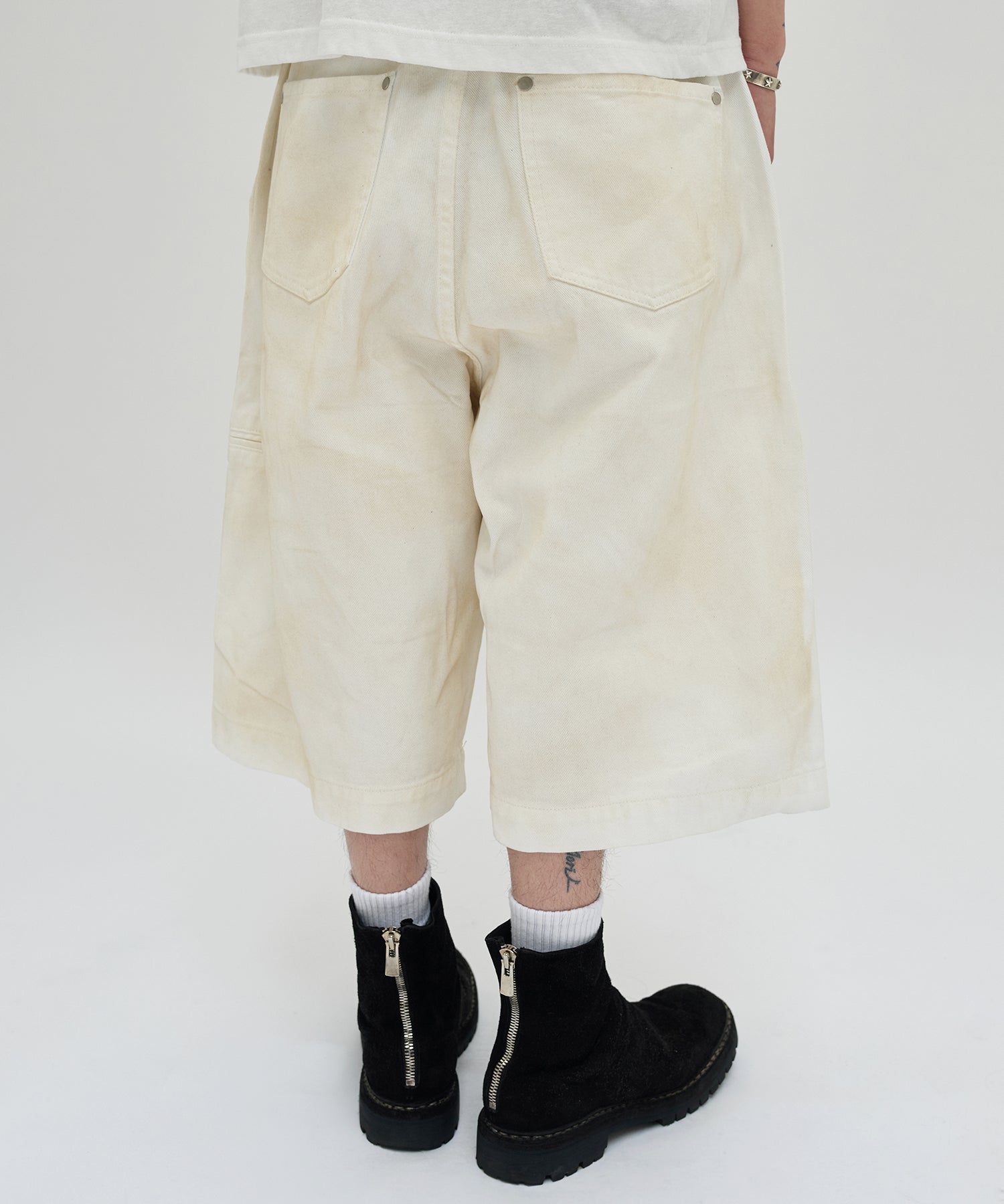 WRINKLE WASHED SHORTS [WHITE]