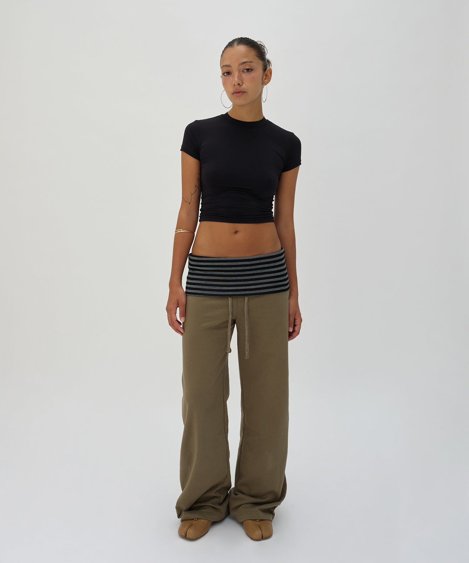 LAYERED LONG PANTS [KHAKI]