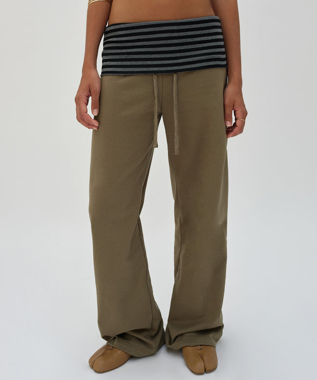 LAYERED LONG PANTS [KHAKI] Hover Image