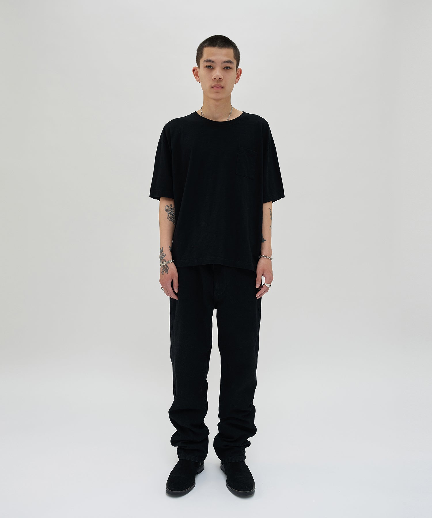 REGULAR STRAIGHT DENIM [BLACK]