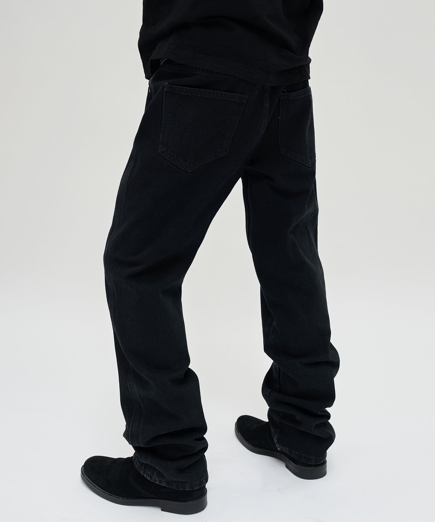 REGULAR STRAIGHT DENIM [BLACK]
