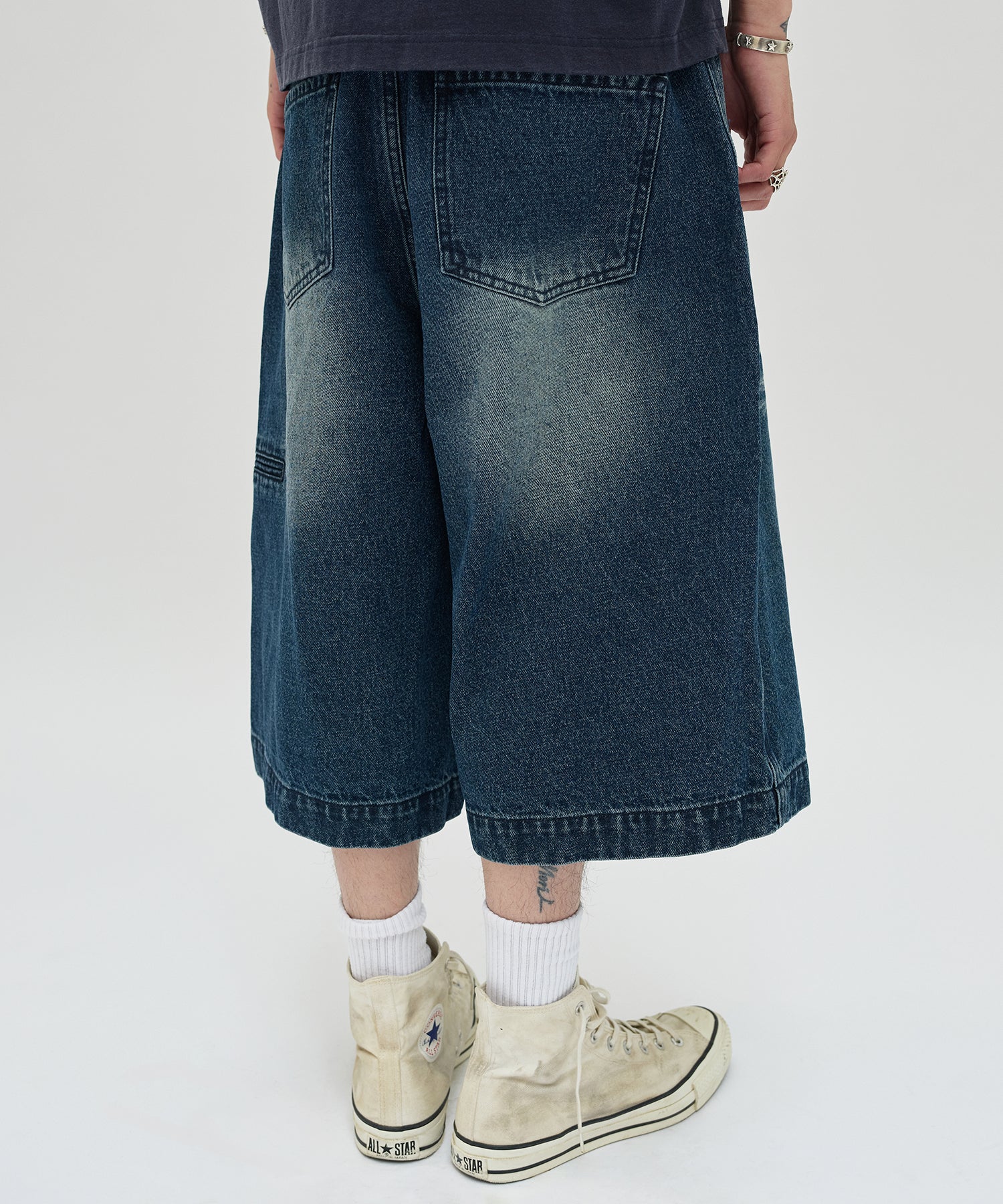 WRINKLE WASHED SHORTS [DARK BLUE]