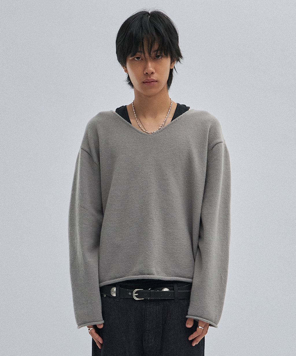 V NECK ROLLED KNIT [GRAY]