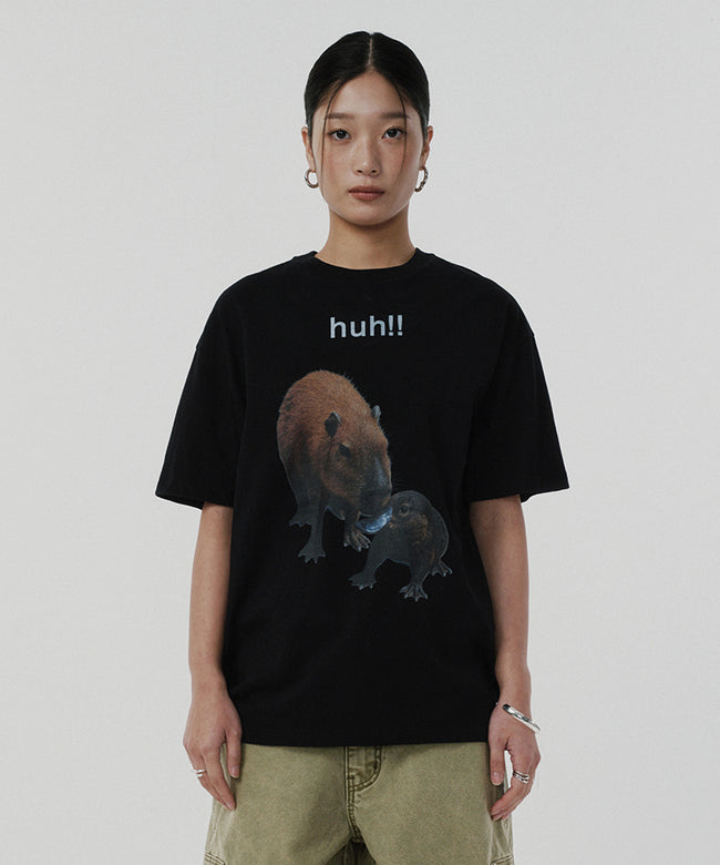 HUH!! CAPYBARA TEE [BLACK] Hover Image