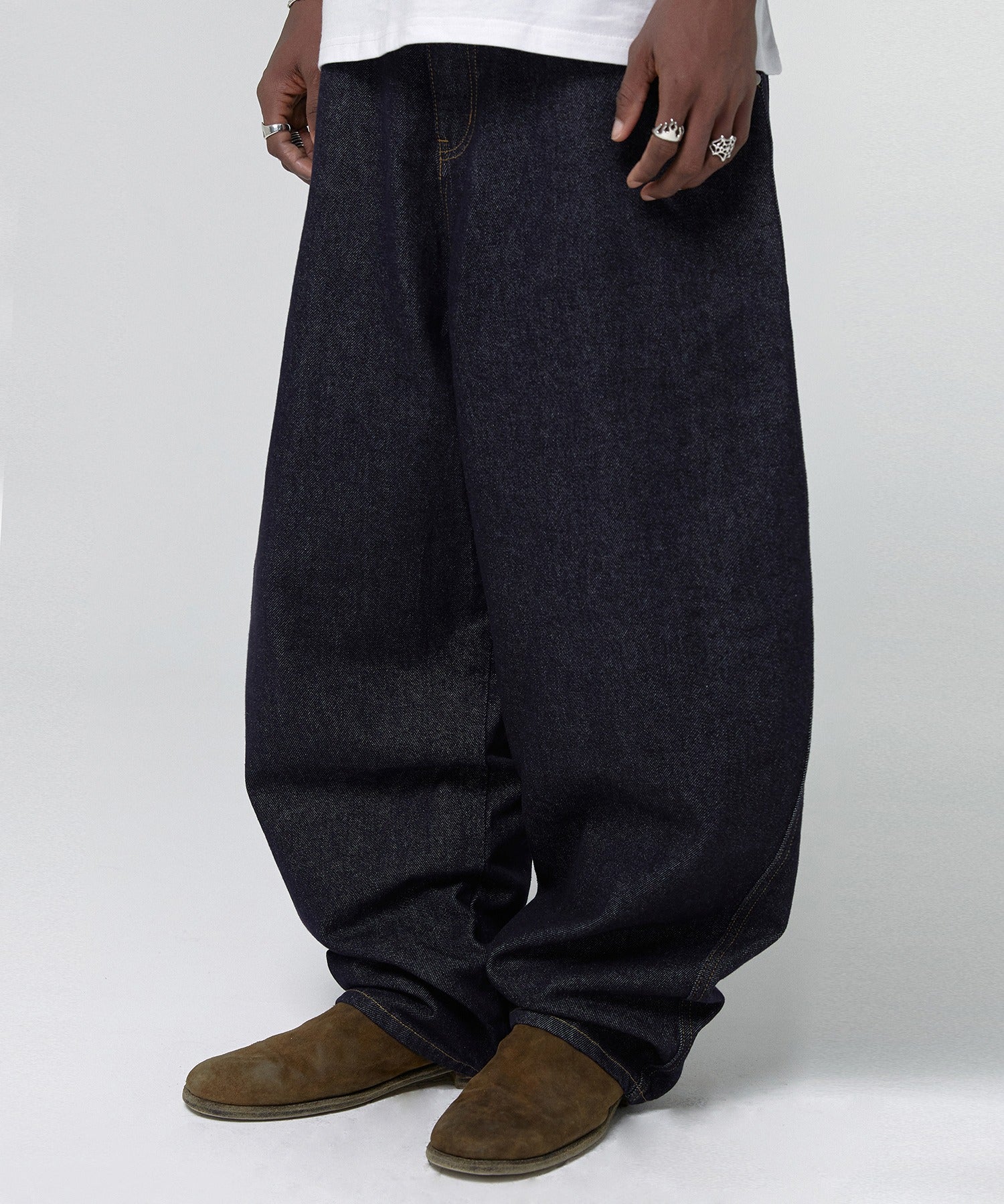 CONTOUR POCKET DENIM [RAW INDIGO]