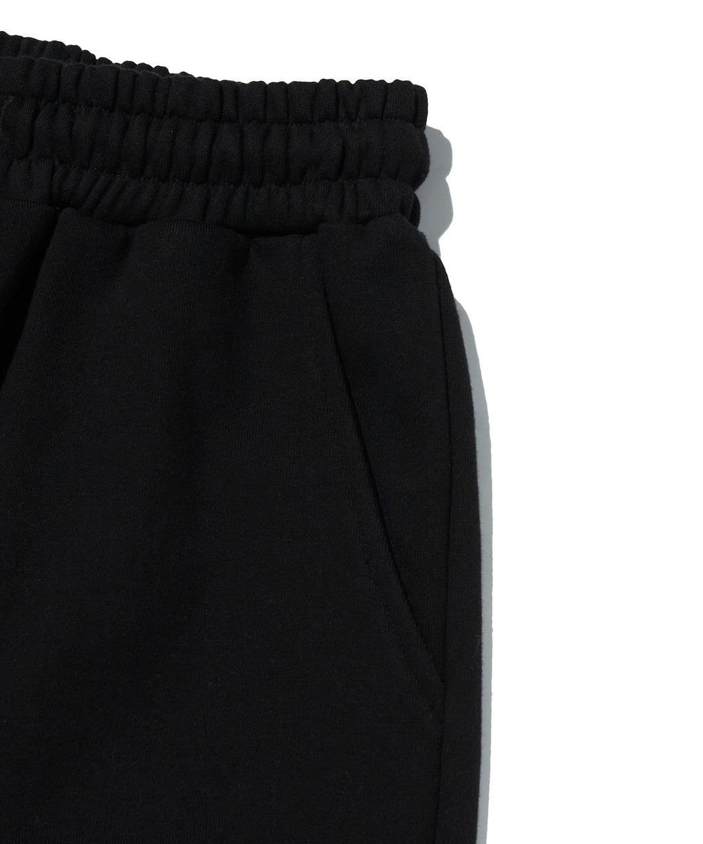 WIDE SWEAT SHORTS [BLACK]