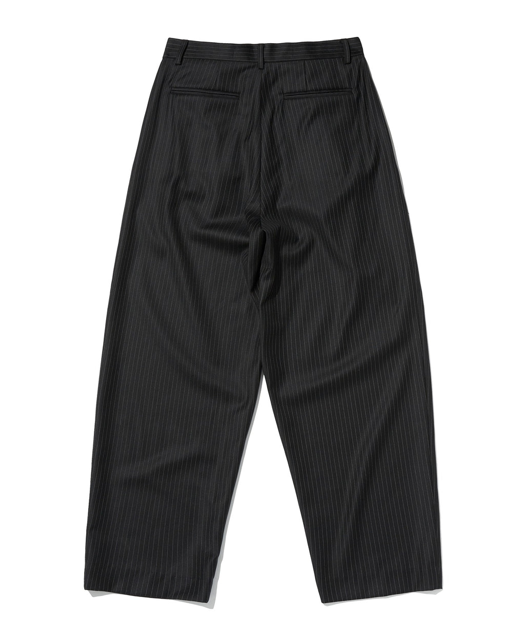 TWO TUCK STRIPE SLACKS [BLACK]
