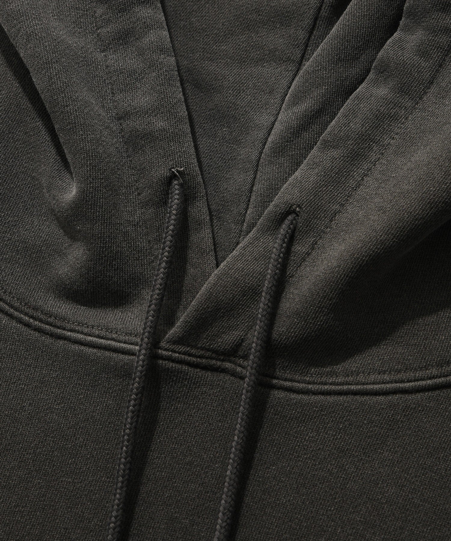FIRE SUADE HOODIE [PIGMENT BLACK]