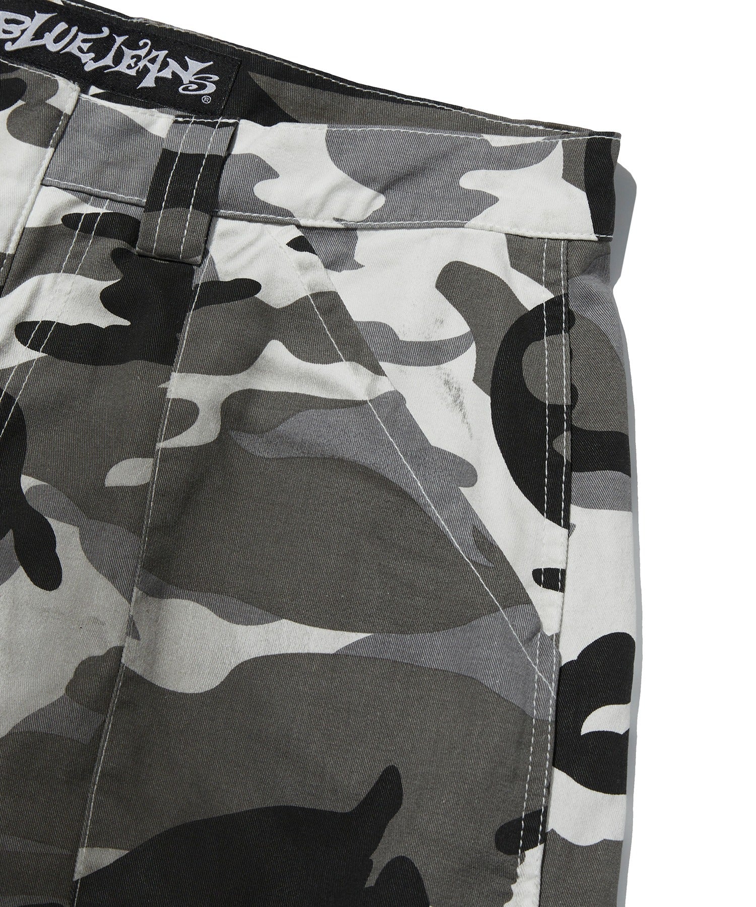 WIDE CARGO SHORTS [WHITE CAMO]