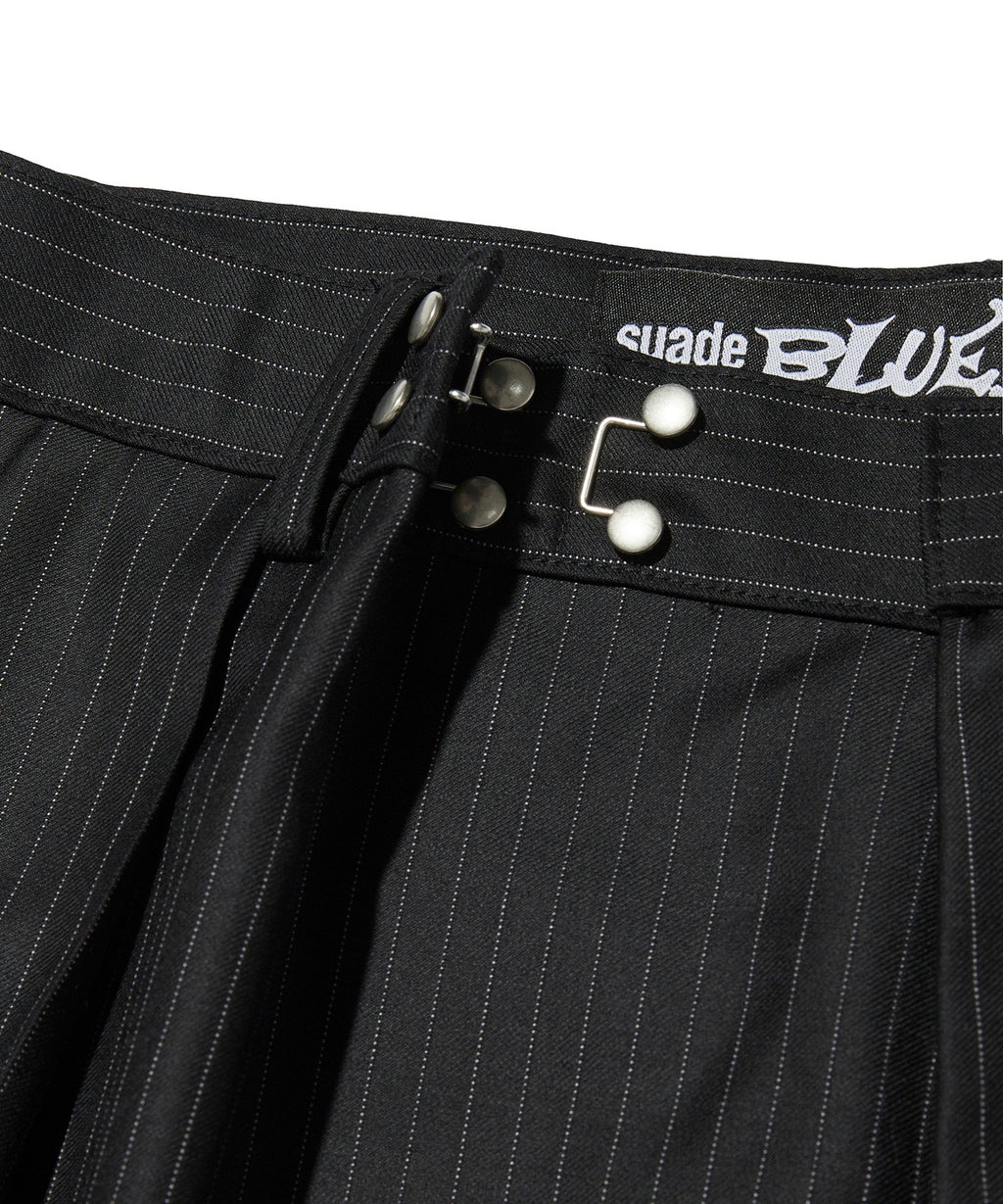 TWO TUCK STRIPE SLACKS [BLACK]