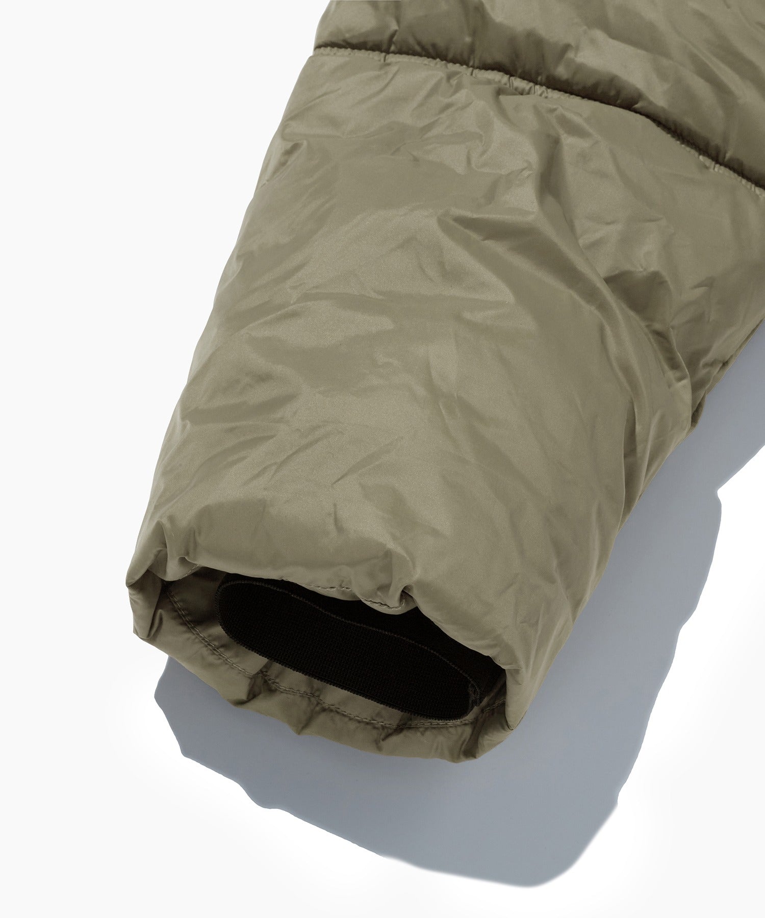 HOODED PUFFER JACKET [KHAKI]