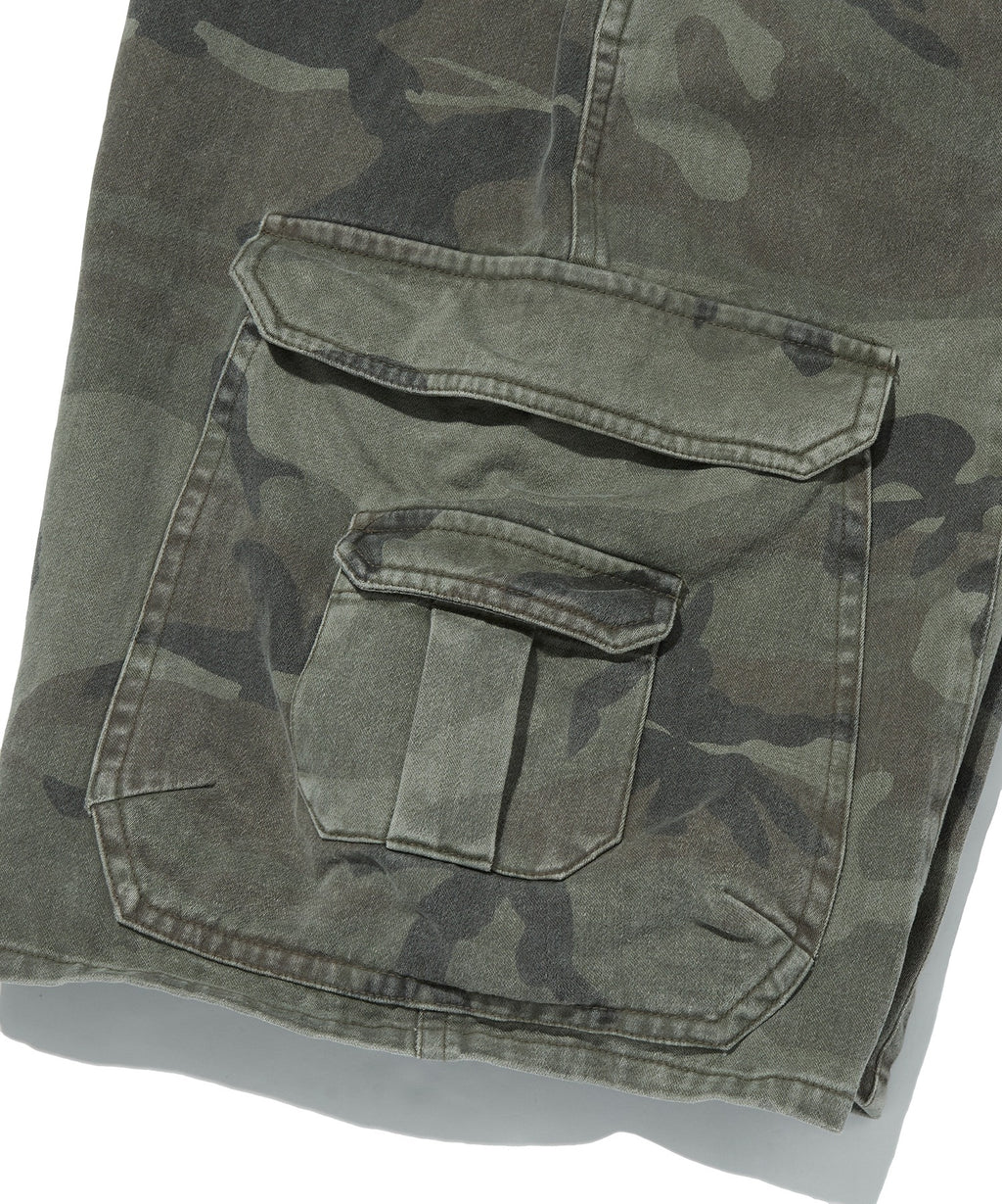 WIDE CARGO SHORTS [GREEN CAMO]