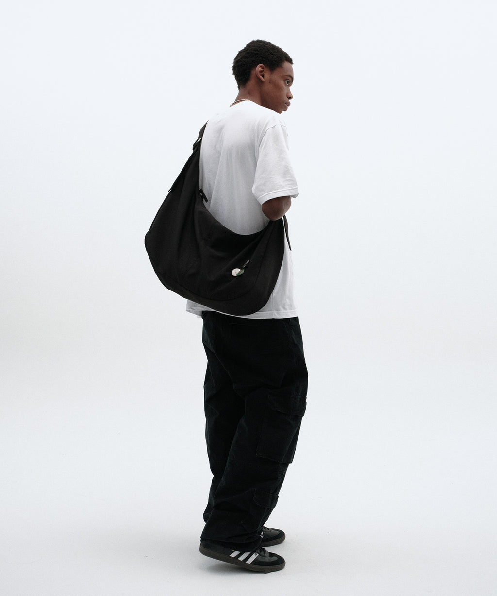 HALFMOON CROSS BAG [BLACK]