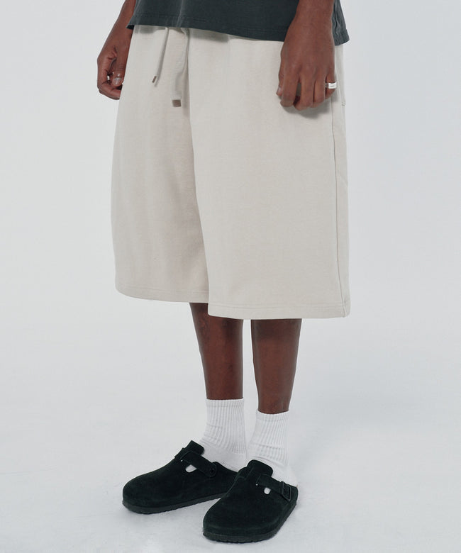 WIDE SWEAT SHORTS [IVORY] Hover Image