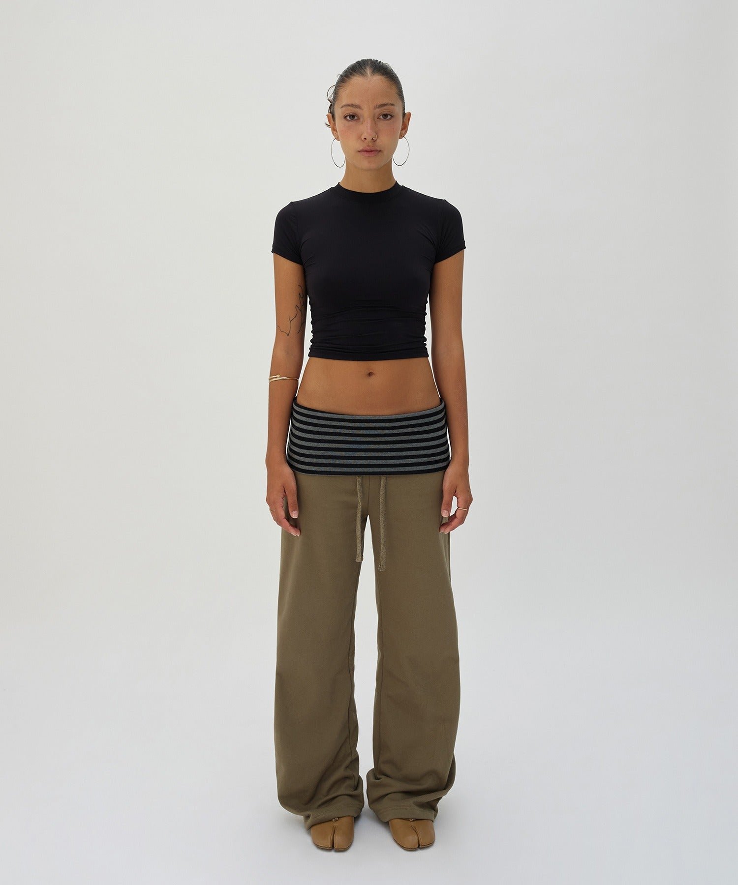 SHORT FIT JERSEY [BLACK]