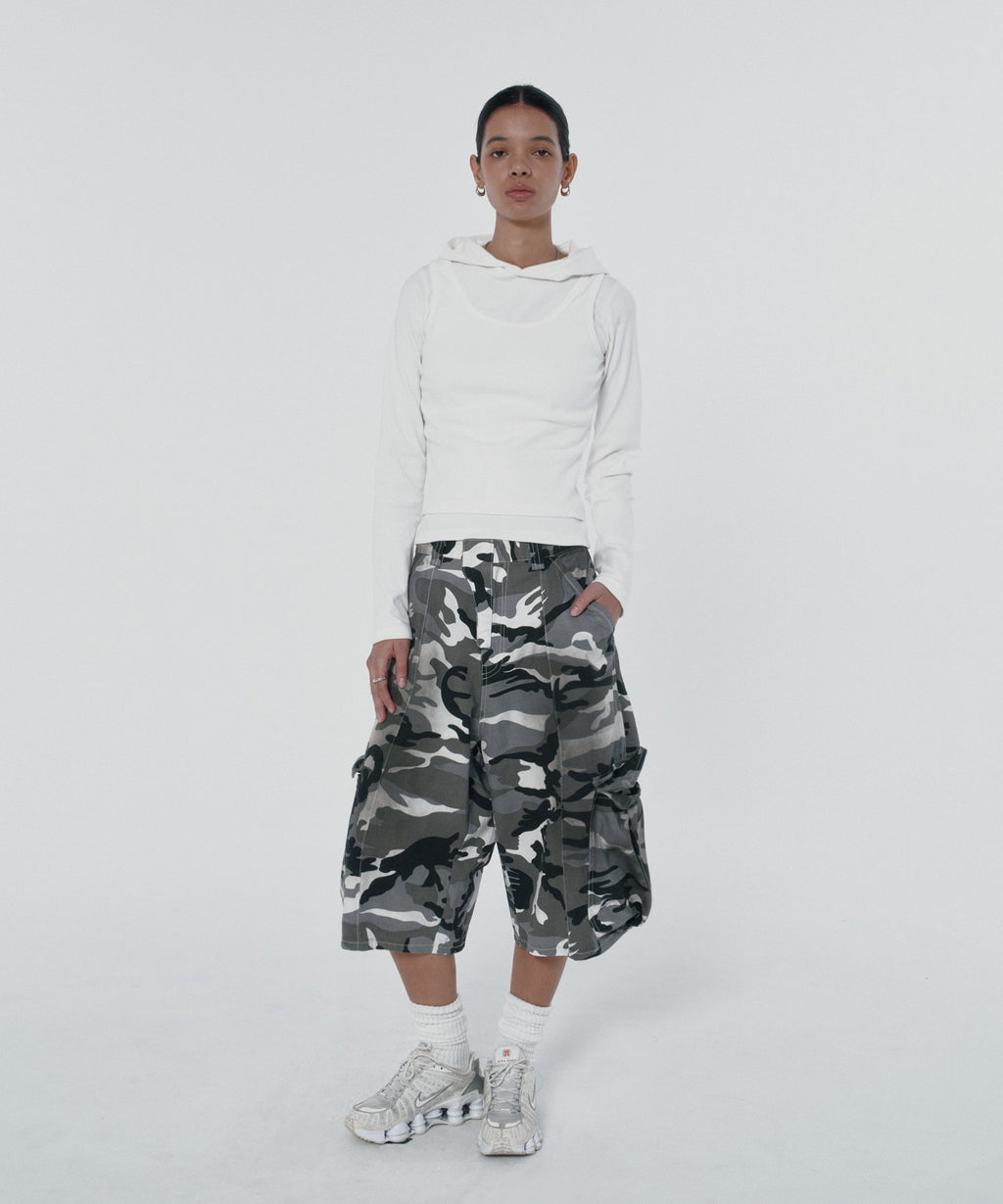 WIDE CARGO SHORTS [WHITE CAMO]