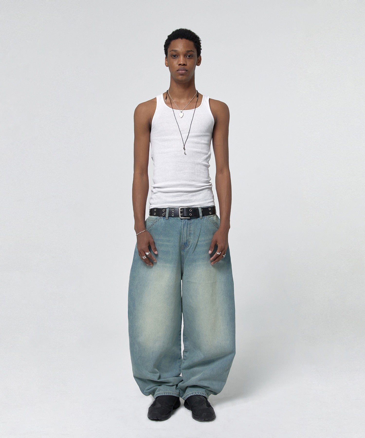 CONTOUR POCKET DENIM [VINTAGE BLUE]