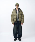 HOODED PUFFER JACKET [KHAKI]
