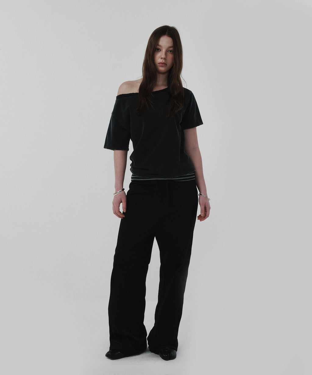 SUNNY ONE SHOULDER TEE [WASHING BLACK]