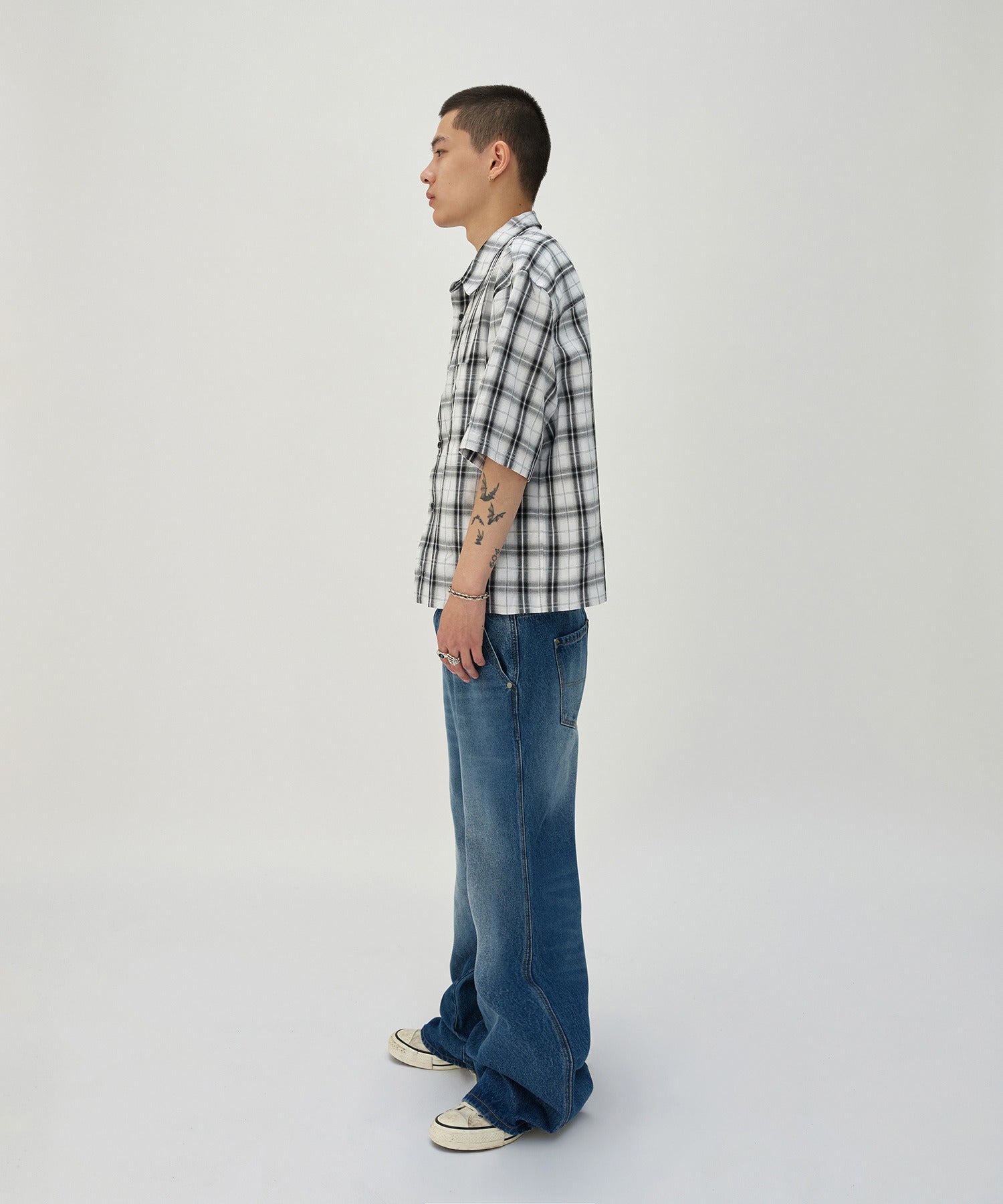 CURVED FLARE DENIM [BLUE]