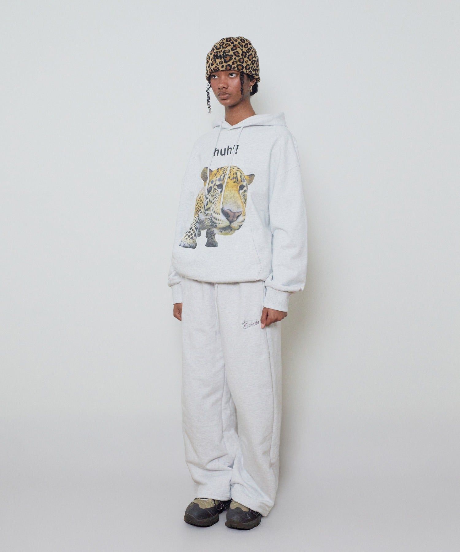HUH!! LEOPARD HOODIE [MELANGE GRAY]