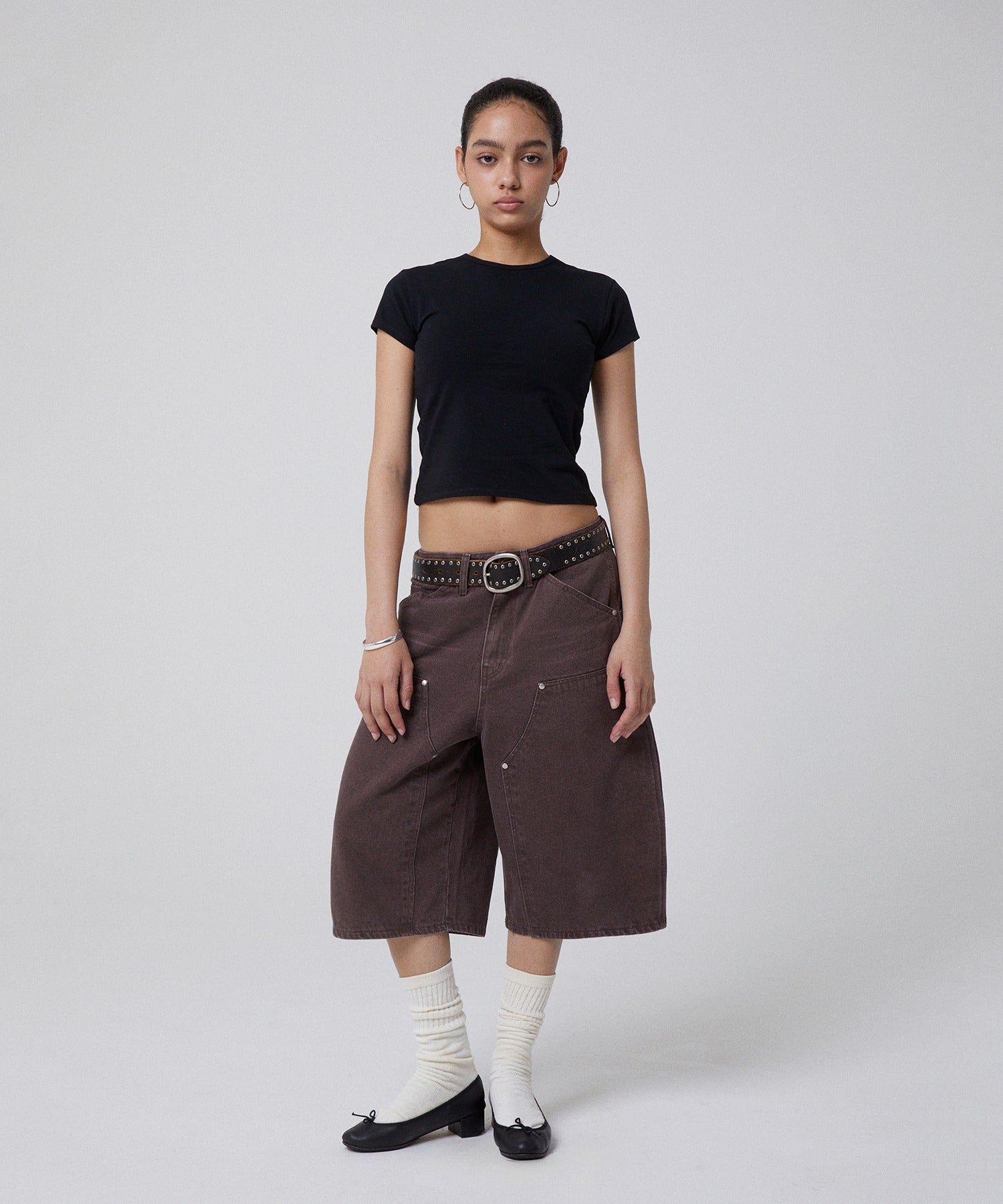 CONTOUR DOUBLE KNEE SHORTS [BROWN]