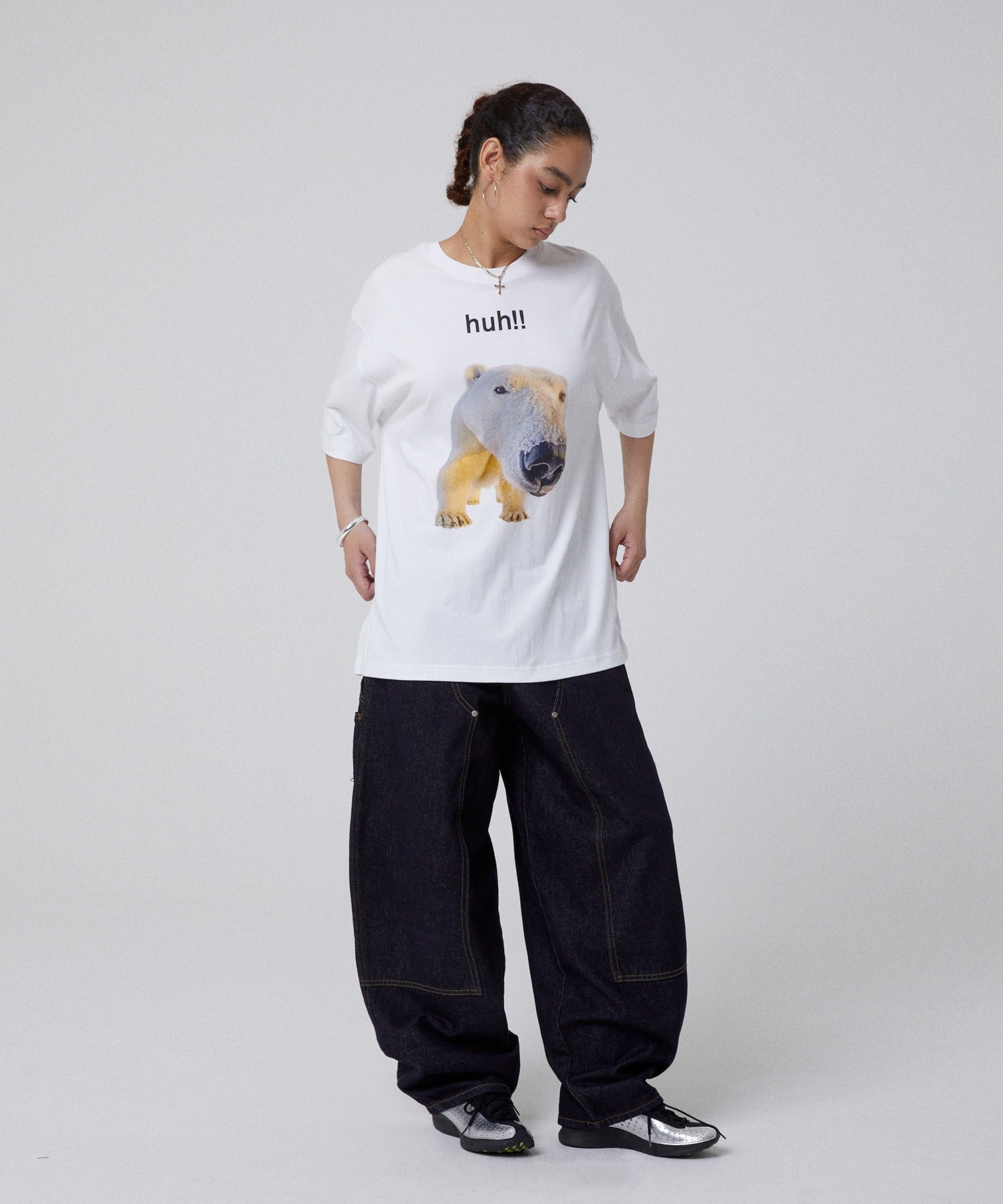 HUH!! TEE [WHITE]