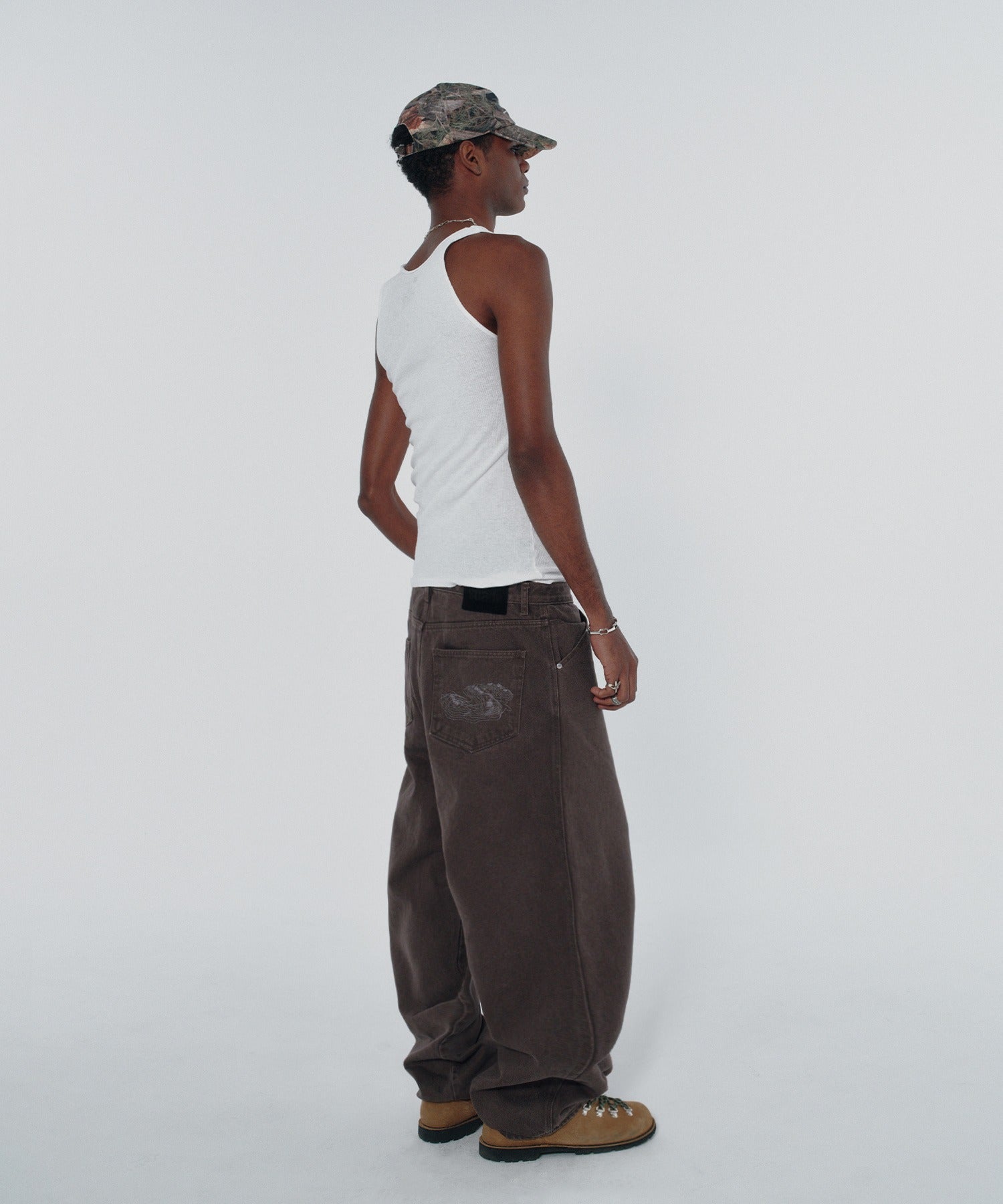 CONTOUR POCKET DENIM [BROWN]