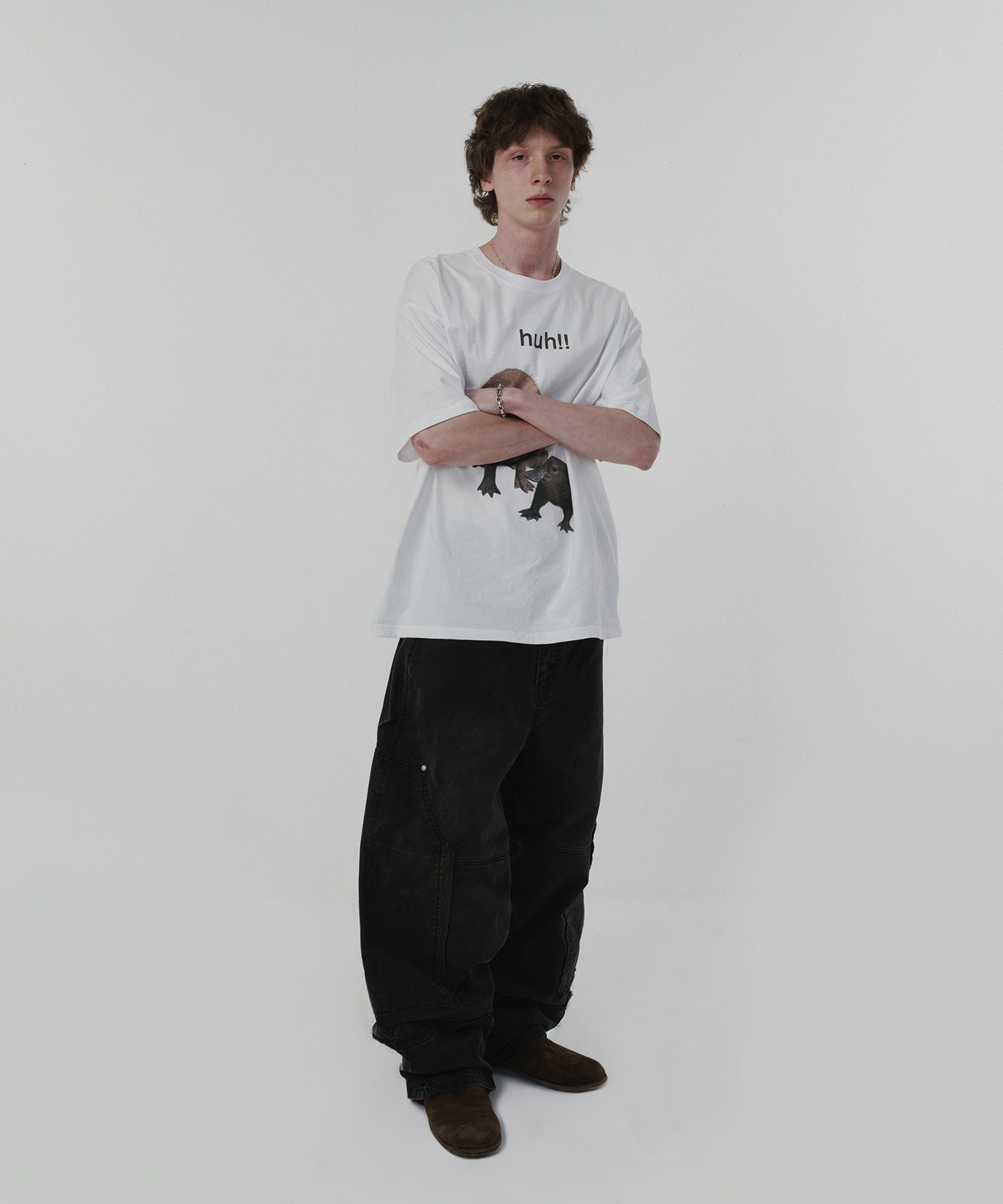 HUH!! CAPYBARA TEE [WHITE]