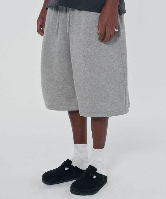 WIDE SWEAT SHORTS [GRAY] Hover Image