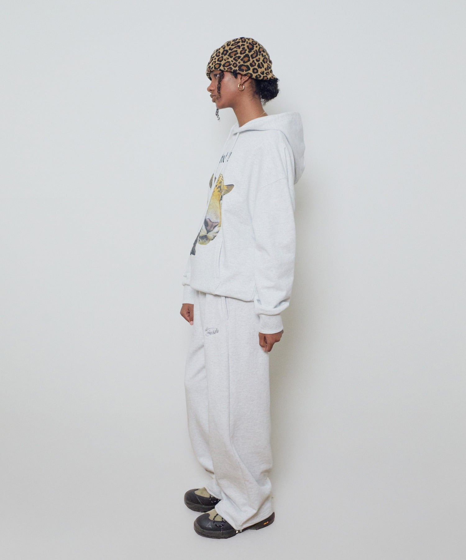 HUH!! LEOPARD HOODIE [MELANGE GRAY]