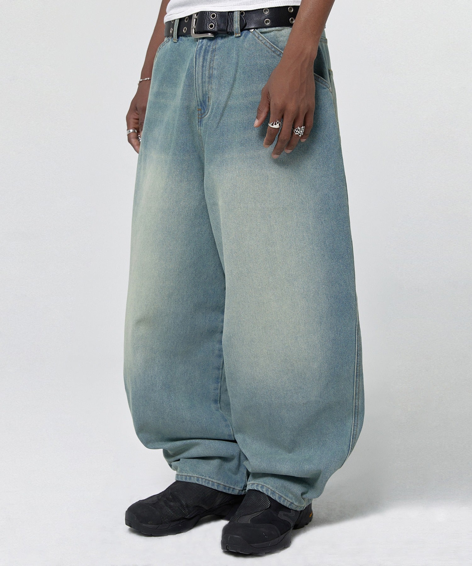 CONTOUR POCKET DENIM [VINTAGE BLUE]
