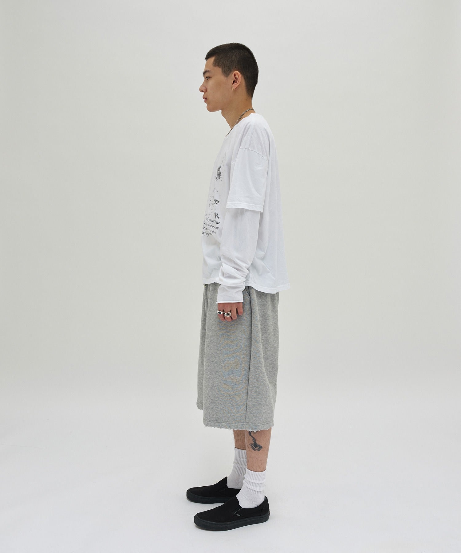CUT EDGE SWEAT SHORTS [GRAY]