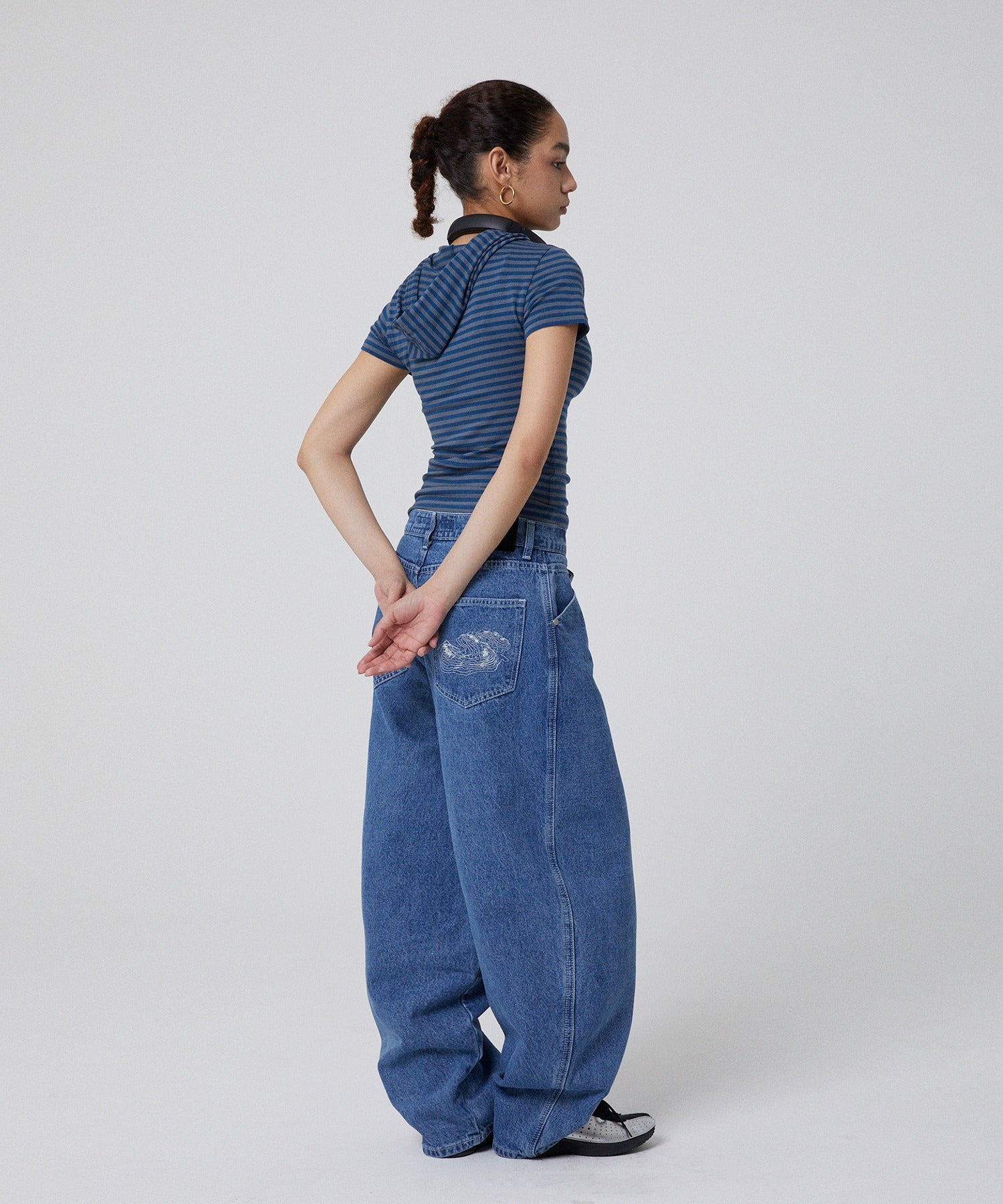 CONTOUR POCKET DENIM [BLUE]