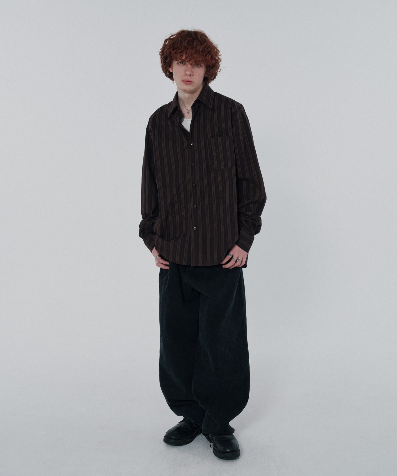 CONTOUR POCKET DENIM [BLACK]