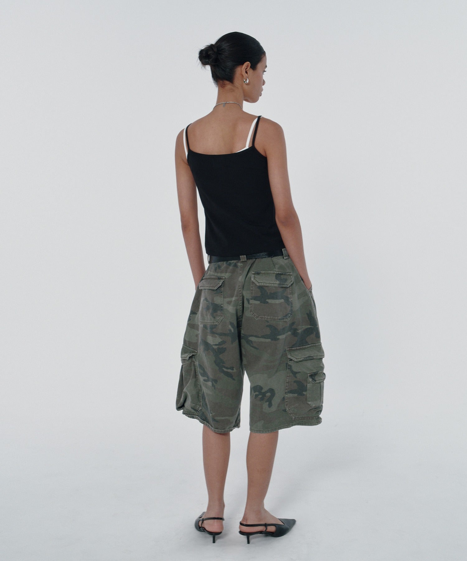 WIDE CARGO SHORTS [GREEN CAMO]
