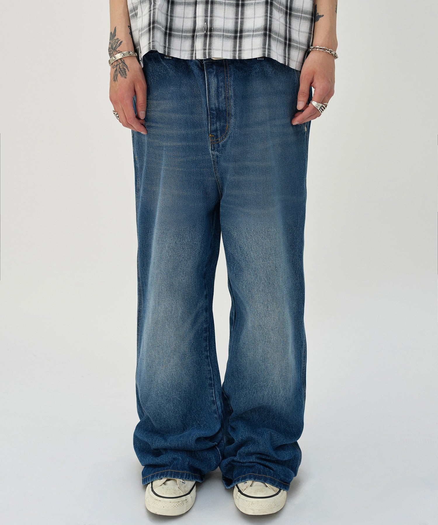 CURVED FLARE DENIM [BLUE]