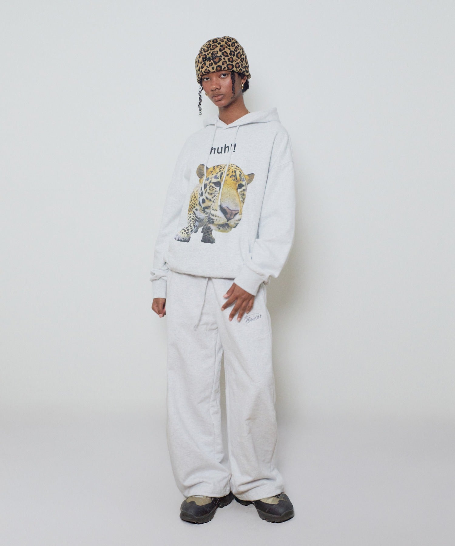 HUH!! LEOPARD HOODIE [MELANGE GRAY]