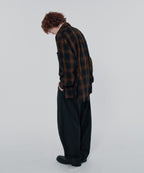 TWO TUCK STRIPE SLACKS [BLACK]