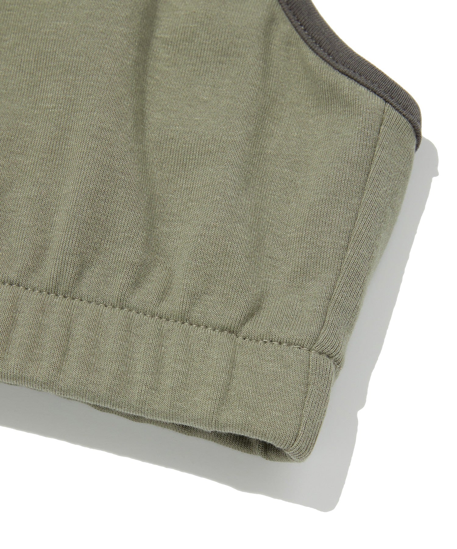 COLOR BLOCK SLEEVELESS [CHARCOAL GRAY]