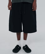 WIDE SWEAT SHORTS [BLACK]