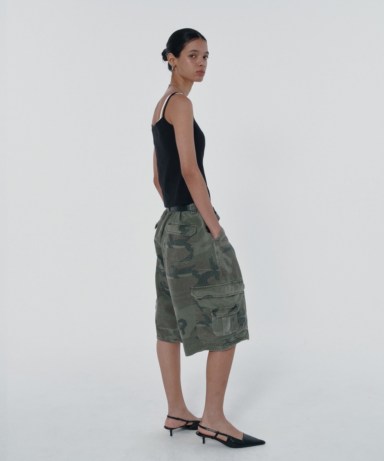 WIDE CARGO SHORTS [GREEN CAMO]