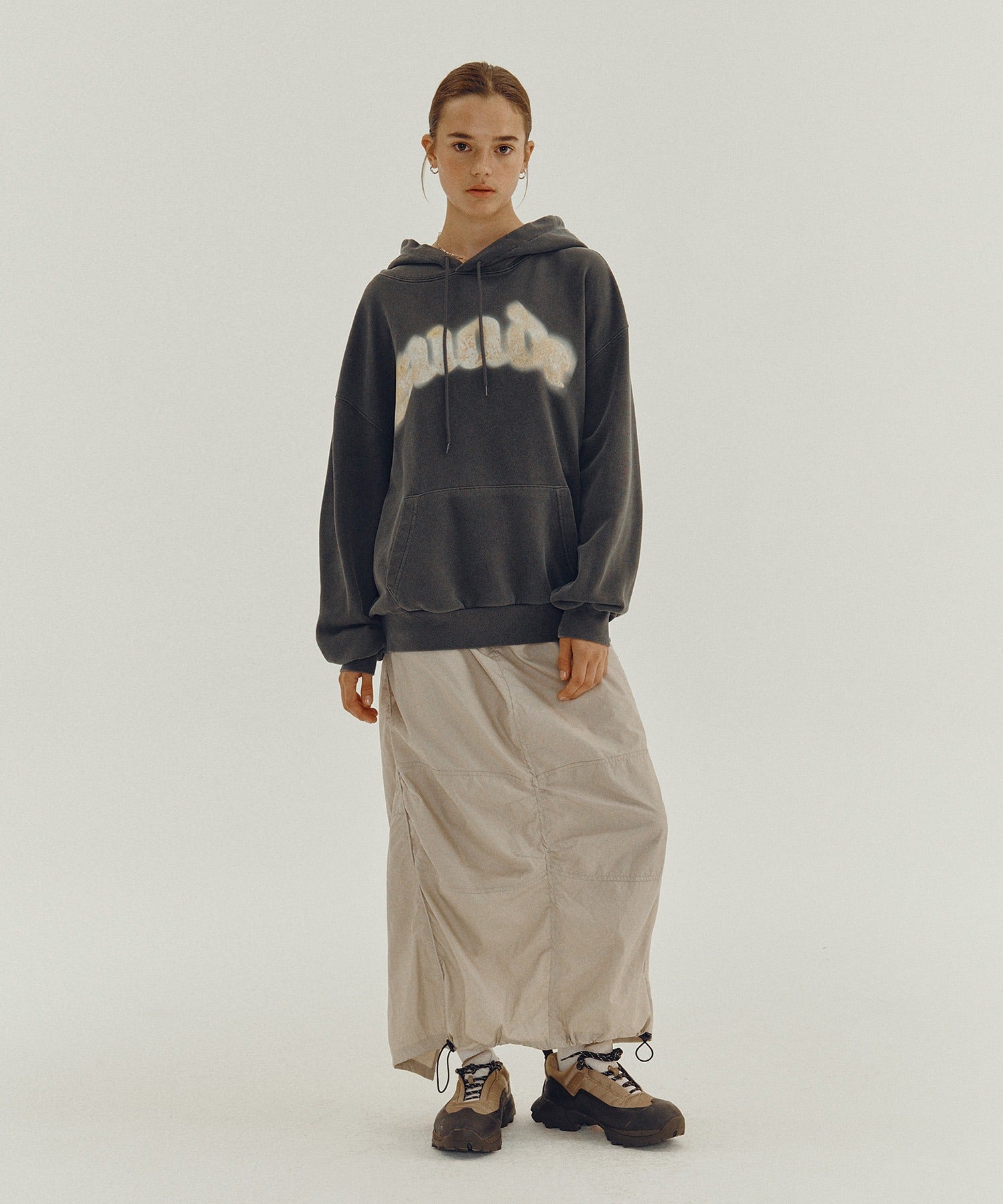 FIRE SUADE HOODIE [PIGMENT BLACK]
