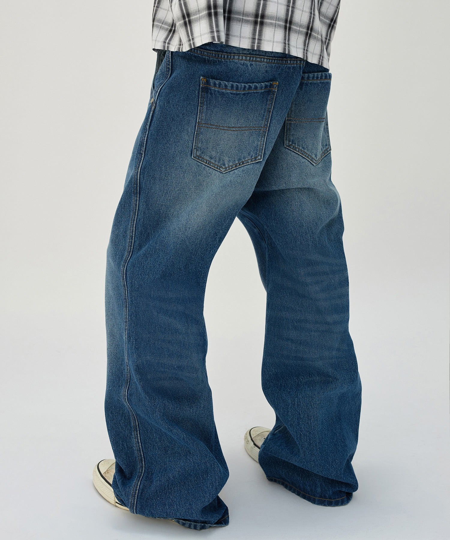 CURVED FLARE DENIM [BLUE]