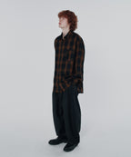 TWO TUCK STRIPE SLACKS [BLACK]