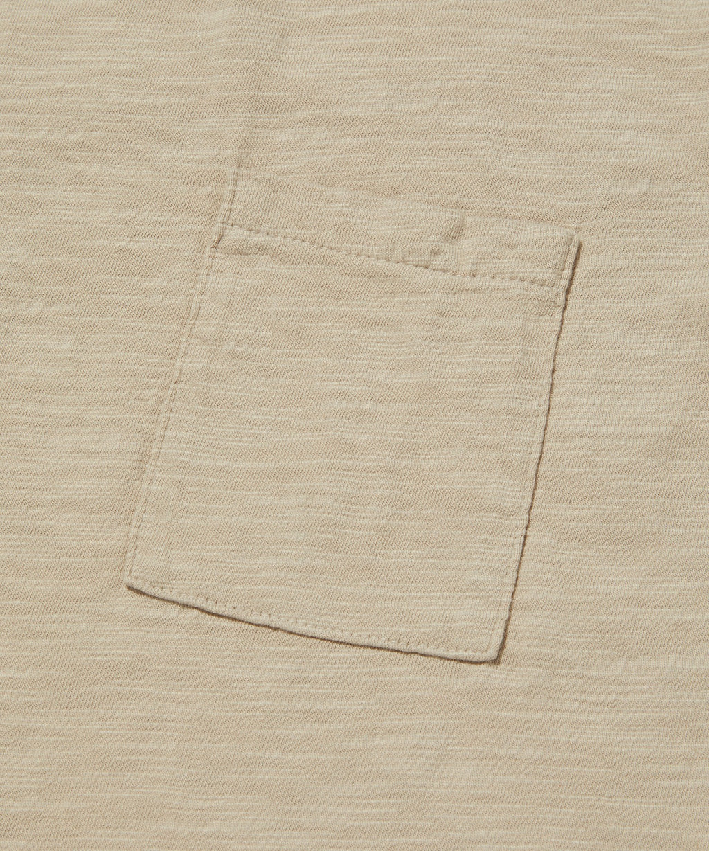 TEXTURED POCKET TEE [BEIGE]