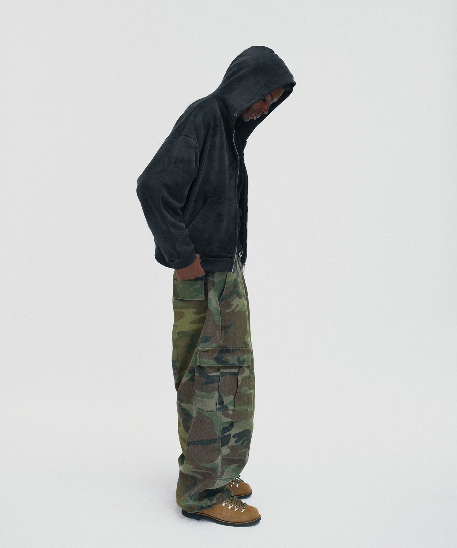 CROPPED WASHED HOOD ZIP UP [WASHING BLACK]