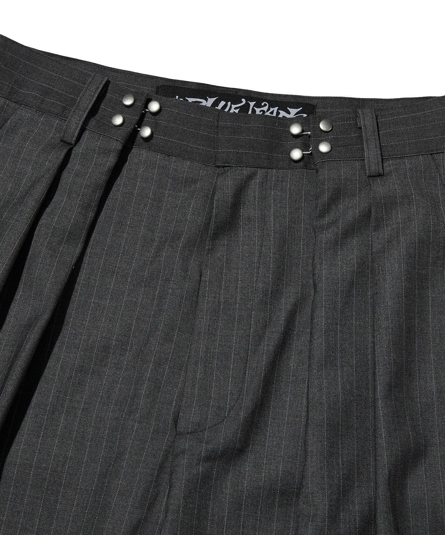 TWO TUCK STRIPE SLACKS [GRAY]